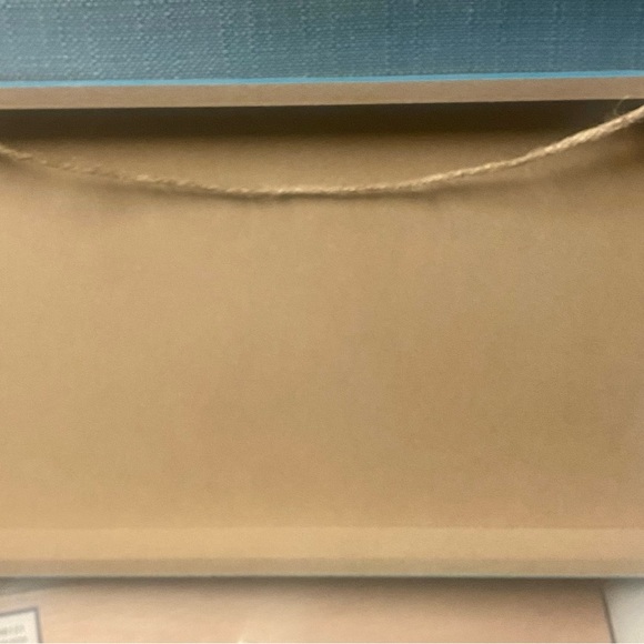 NWT….Ashland picture that says…Hello Winter - Picture 5 of 5